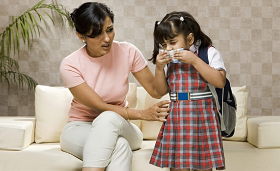 Managing food allergies and intolerances in children Managing food allergies and intolerances in children